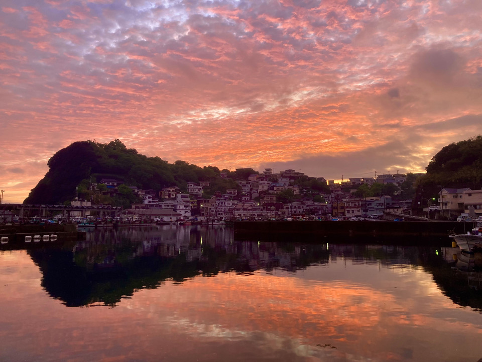優秀賞（和歌山県）　YOSHIさんの作品「雑賀崎の夕焼け」