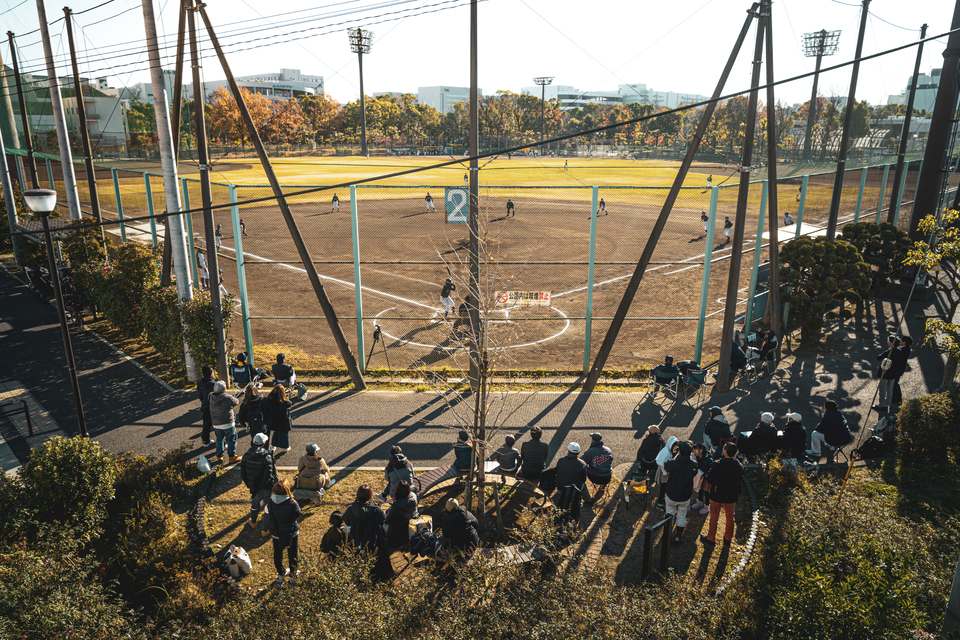 入選　tumu0729さんの作品「冬の陽ざしと声援に包まれて」