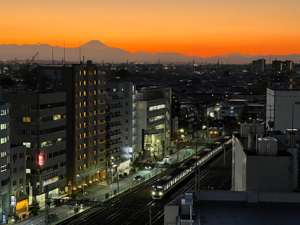 最優秀賞（荻窪）　traveling_tiger87さんの作品「武蔵野荻窪 夕照の不二」