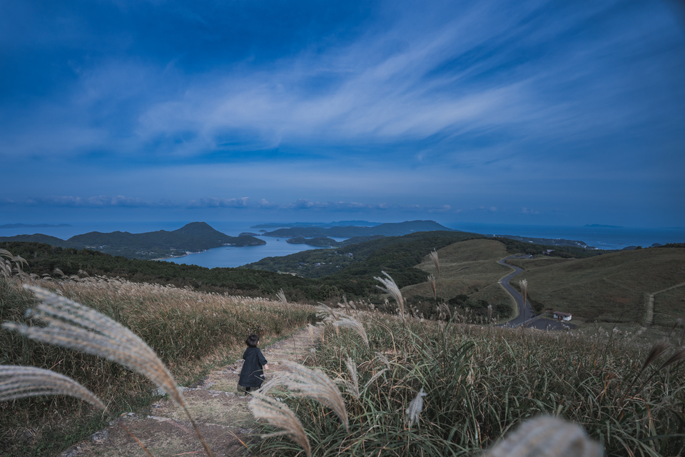 入賞　sonaさんの作品「続く道、続く海と空。」