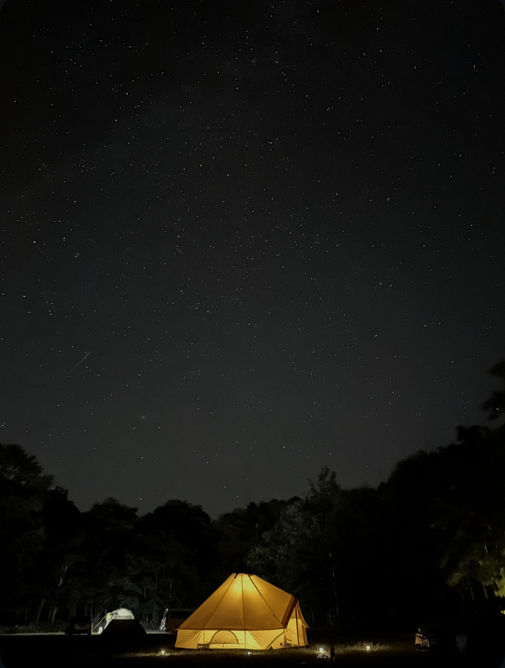 入選　ななまるキャンプさんの作品「星の息づく夜」