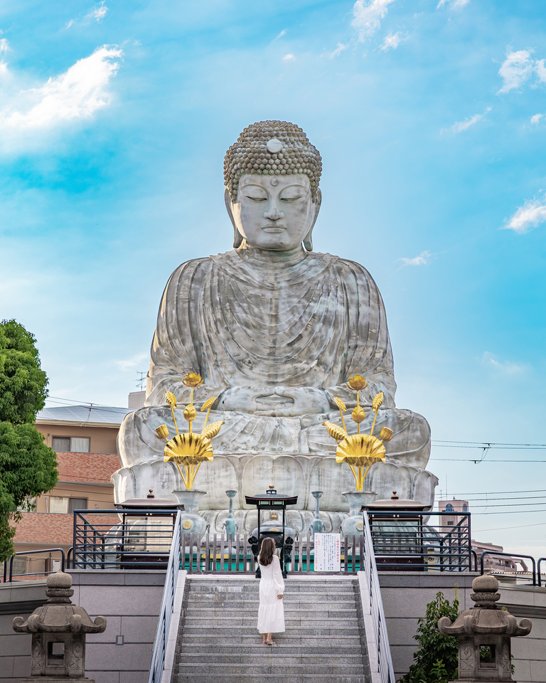 優秀賞　ゆうと【@yuto_kobe】さんの作品「街を見守る日本三大仏 ―兵庫大佛―」