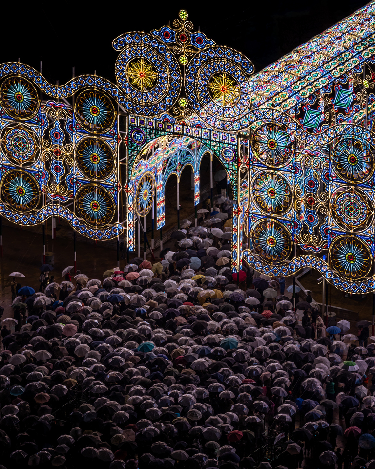 優秀賞　牧山 弘毅 (@k_makiyama114)さんの作品「鎮魂、或いは希望の光」