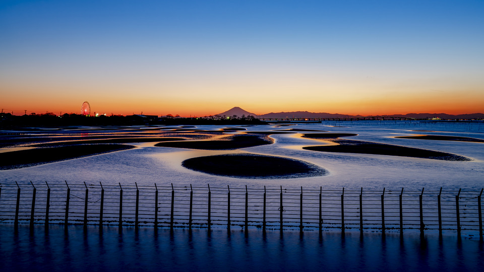 優秀賞（一般部門）　滝本雄一郎さんの作品「潮紋に染まる夕空」